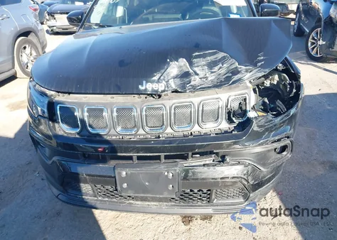 2022 Jeep Compass Latitude 4X4 from USA, damaged, VIN 3C4NJDBBXNT231443